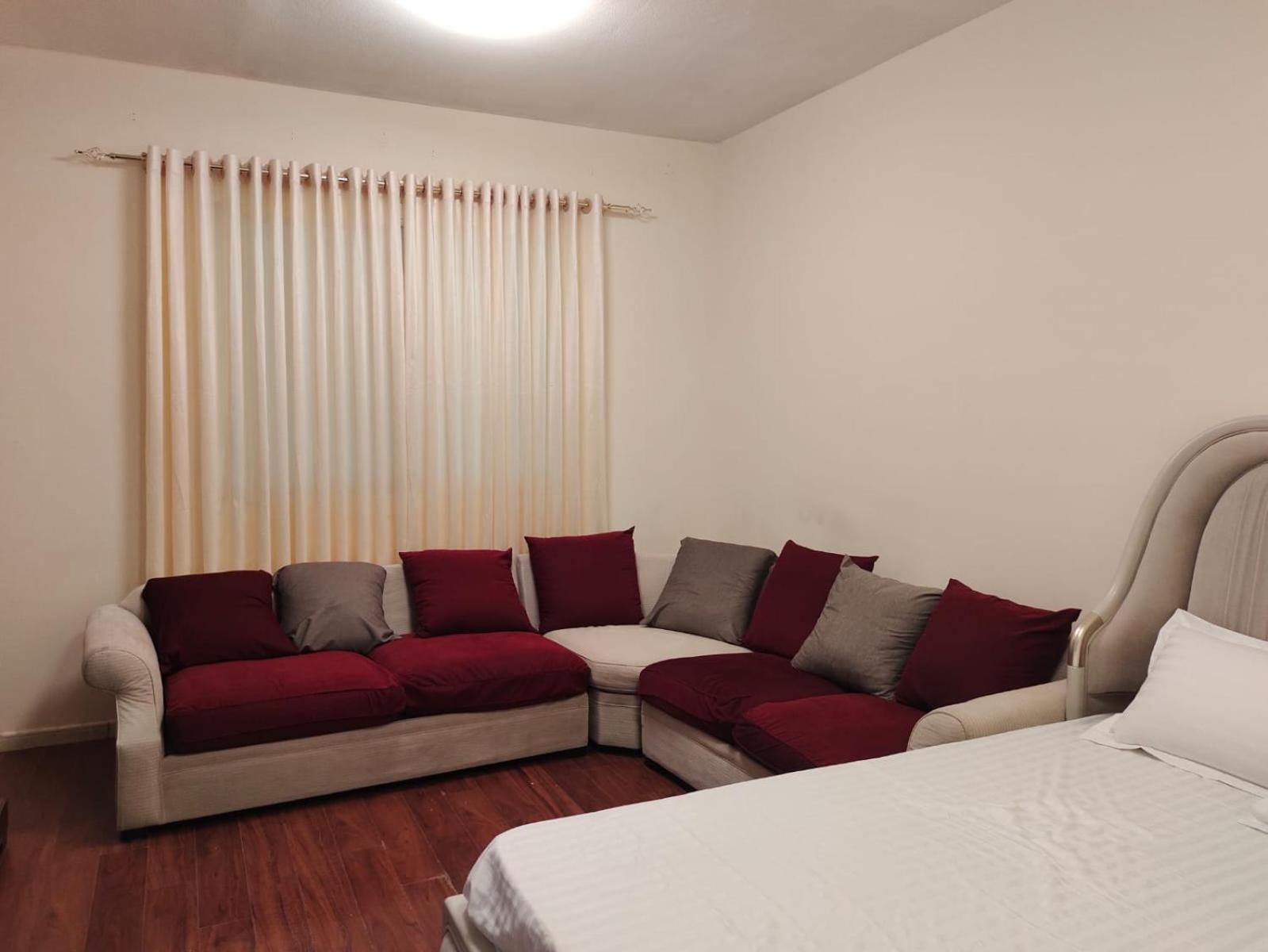 Arnim Suite - 3 Bedrooms Apartment Schardscha Exterior foto
